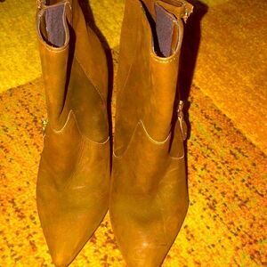 Steven by Steve Madden boot size 7.5